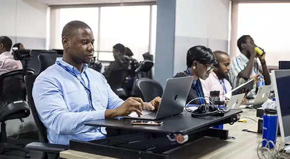 Andela 2025 task chair